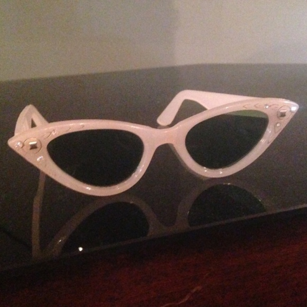 Vintage Pink Cat Eye Sunglasses